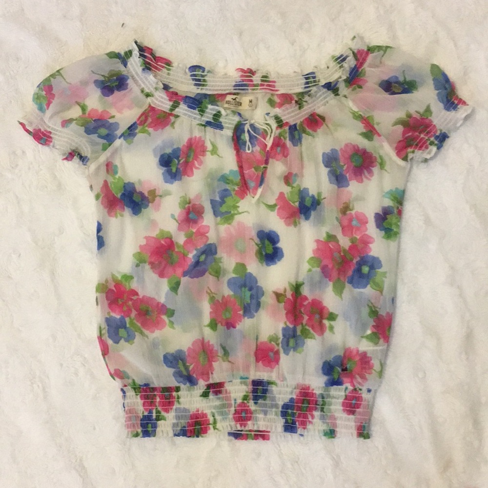 Hollister M floral blouse